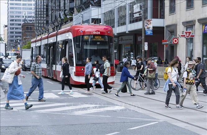 Canada hạn chế sinh viên nước ngoài