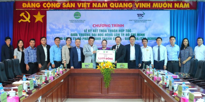 TTC AgriS accompanies Ho Chi Minh City University of Agriculture and Forestry in activities for the cause of education and sustainable Vietnamese agriculture.