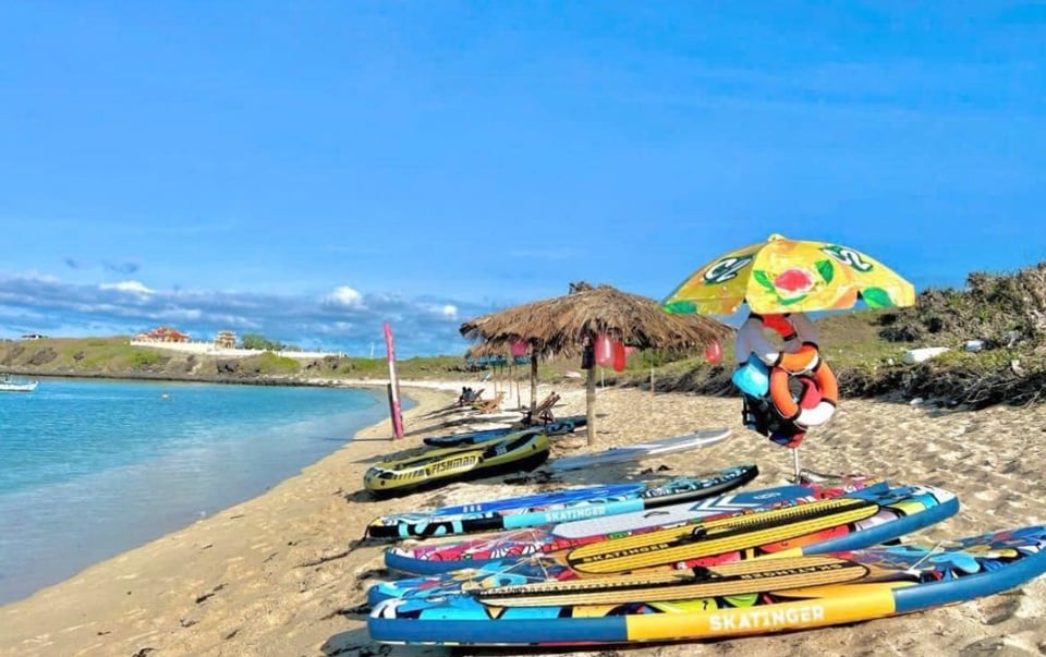 Biển đảo Ph&uacute; Qu&yacute; (tỉnh B&igrave;nh Thuận) nơi lần đầu ti&ecirc;n diễn ra lễ hội Festival ch&egrave;o thuyền s&uacute;p, v&agrave;o ng&agrave;y 3/5/2024.