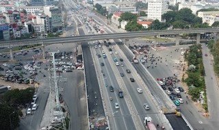 Mai Dich Steel Overpass stellt letzte Teile fertig, um diese Woche die Ziellinie zu erreichen