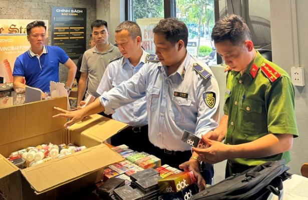 Hanoi Department of Information and Communications fined nearly 60 million VND for anti-smuggling and trade fraud communication