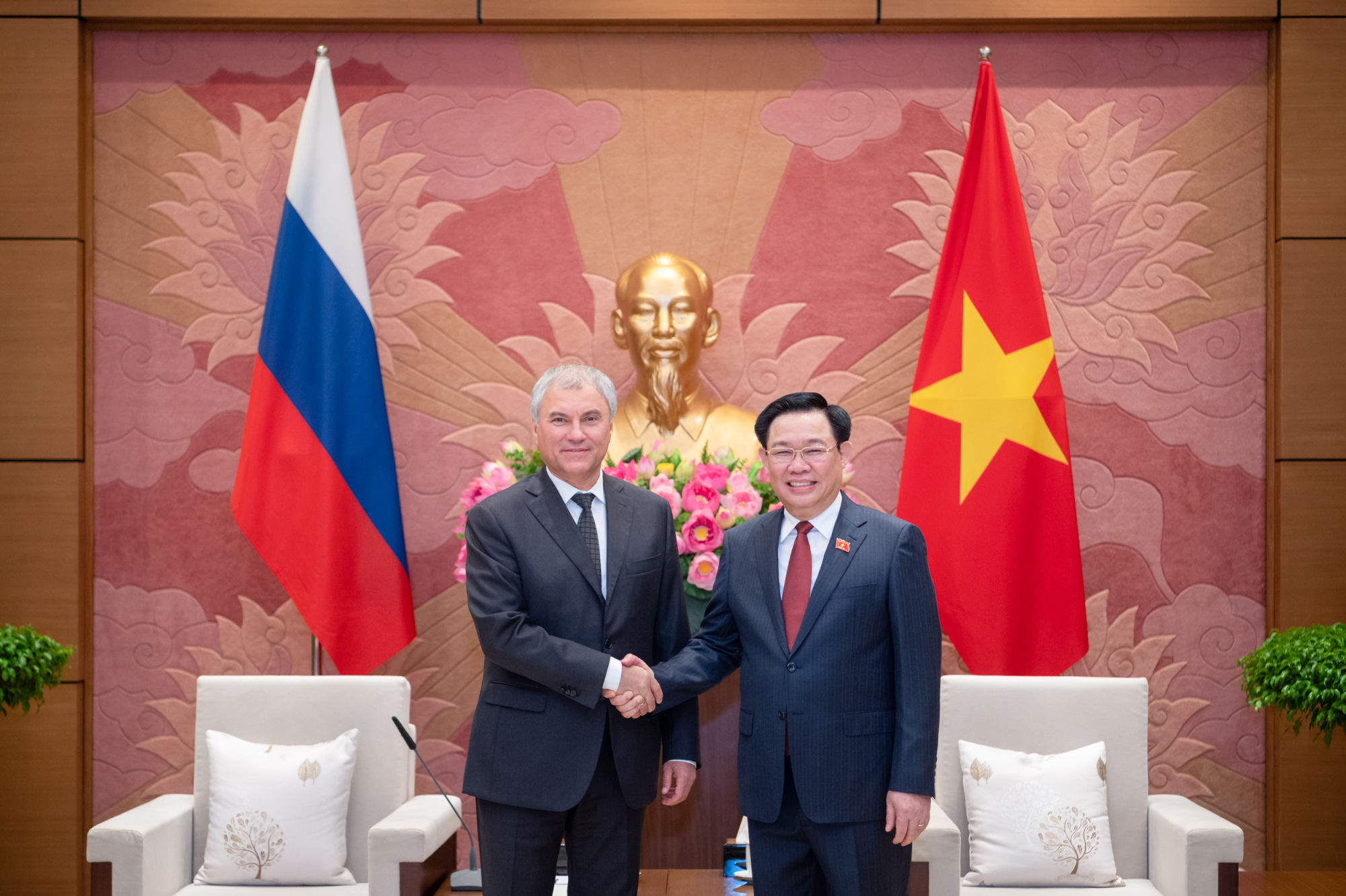 Fortalecimiento de las relaciones amistosas y de cooperación entre Vietnam y la Federación de Rusia imagen 2