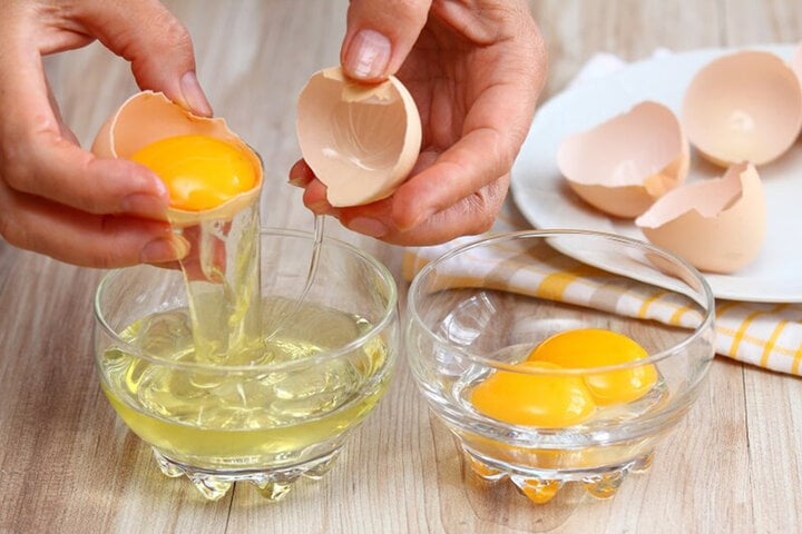 Egg white mask is easy to make and safe, so it is very popular.