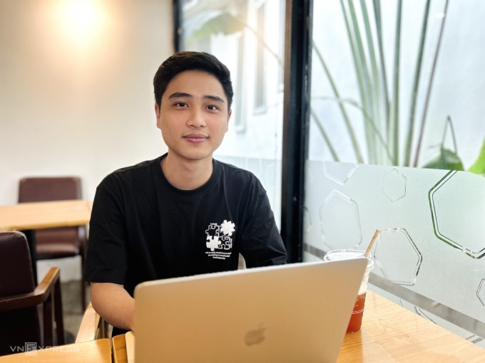 Nguyen Van Duc, ancien étudiant de l'Université de technologie, Université nationale du Vietnam, Hanoi. Photo : Duong Tam