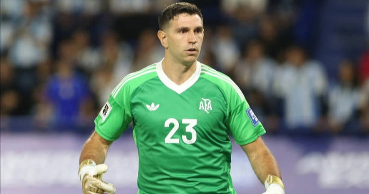 អ្នកចាំទី Emiliano Martinez កំណត់ថ្ងៃចូលនិវត្តន៍