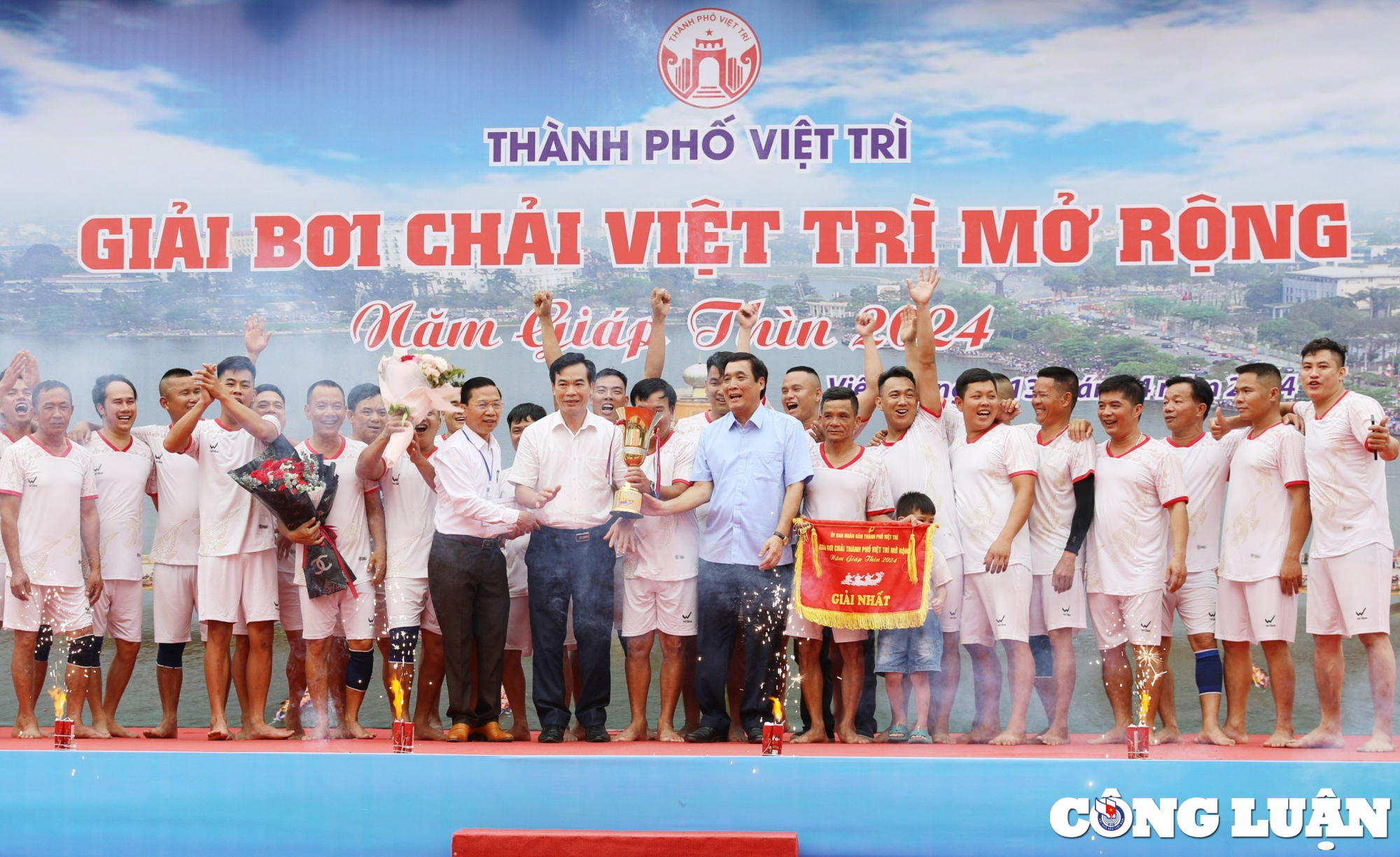 phu tho doi chai bach hac vo dich giai boi chai thanh pho viet tri mo rong 2024 hinh 4