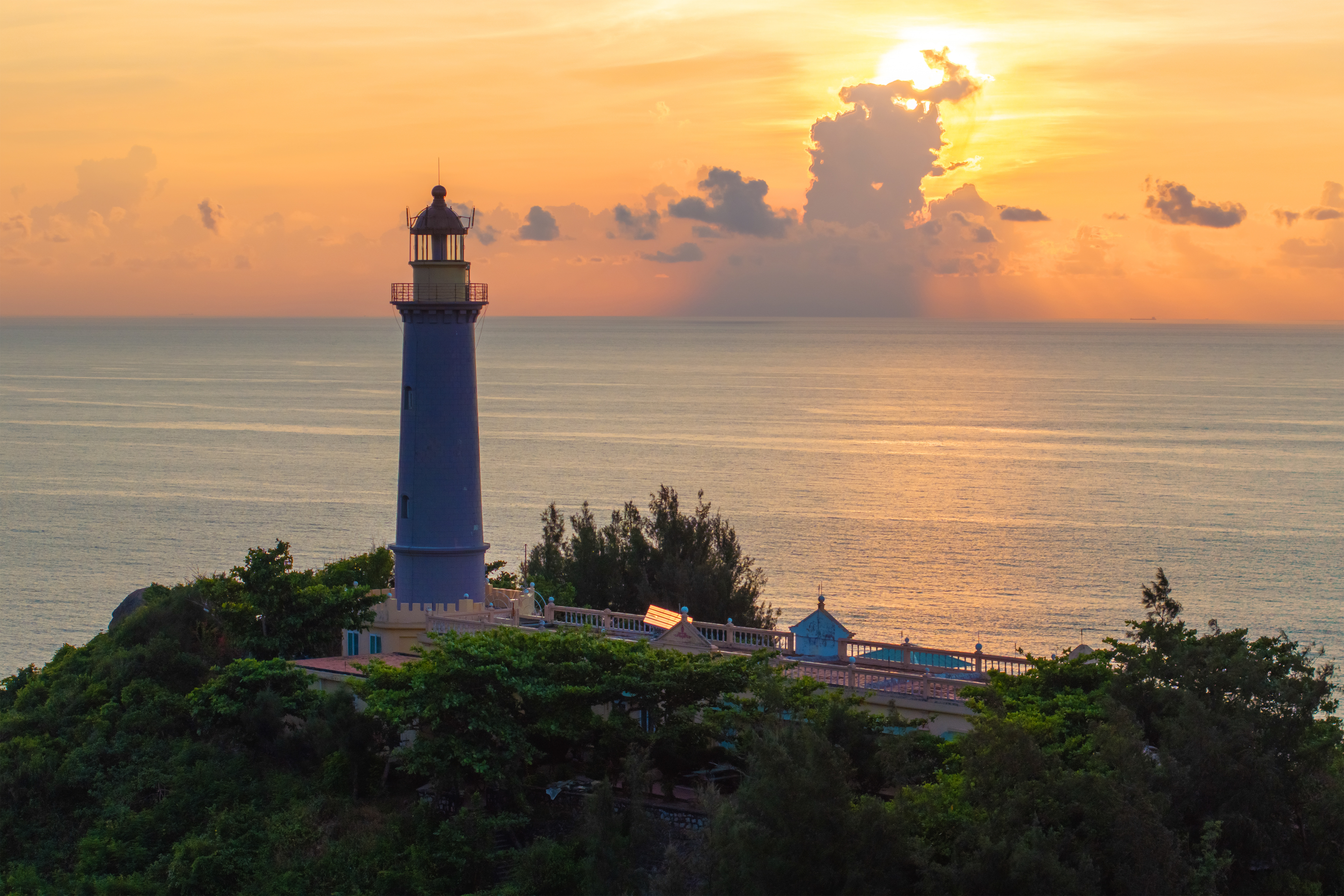 Dai Lanh Lighthouse seen from above