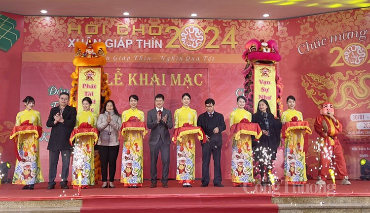 พิธีเปิดงาน Giap Thin Spring Fair 2024