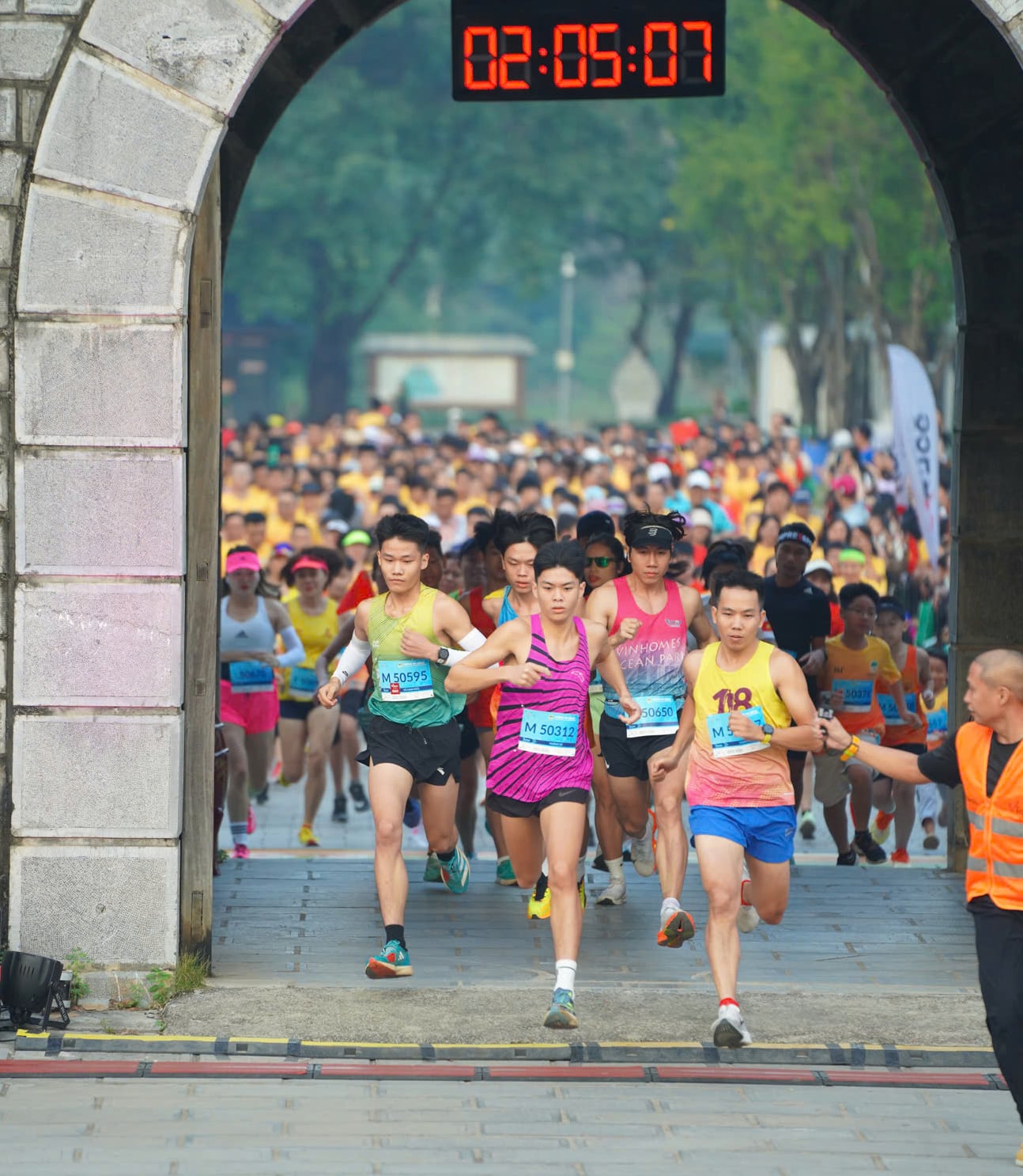 VĐV Nhật Bản lập kỷ lục tại Tràng An Marathon 2024- Ảnh 1.