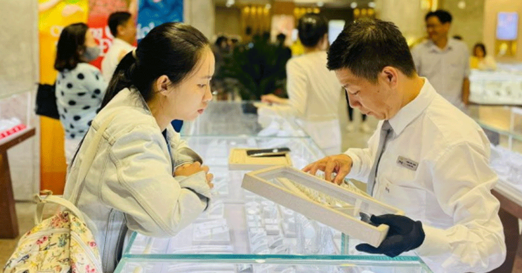 Gold ring price skyrockets to 66 million VND, gold and silver tycoon reports surprise