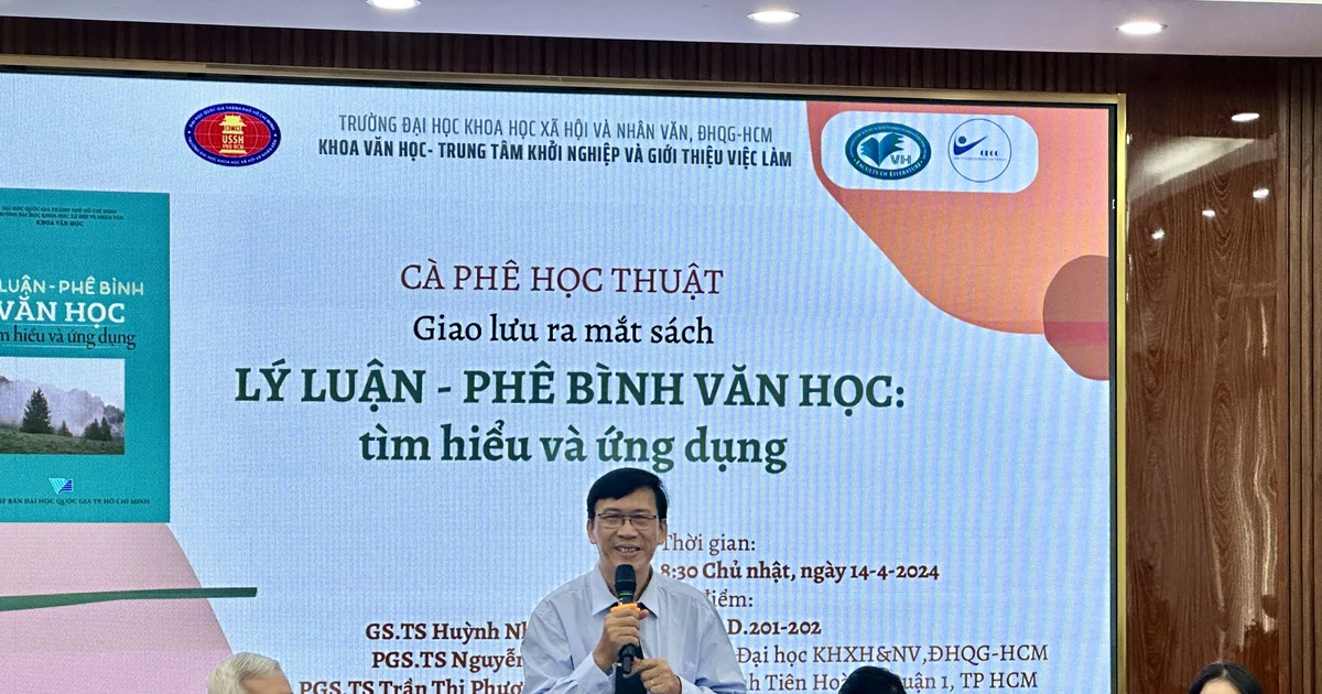 Tìm hiểu và ứng dụng lý luận văn học vào thực tiễn đời sống