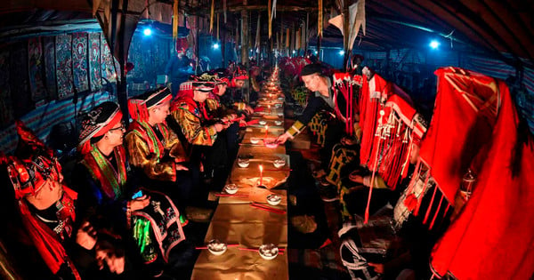 Ceremonia de mayoría de edad del grupo étnico Dao Rojo -