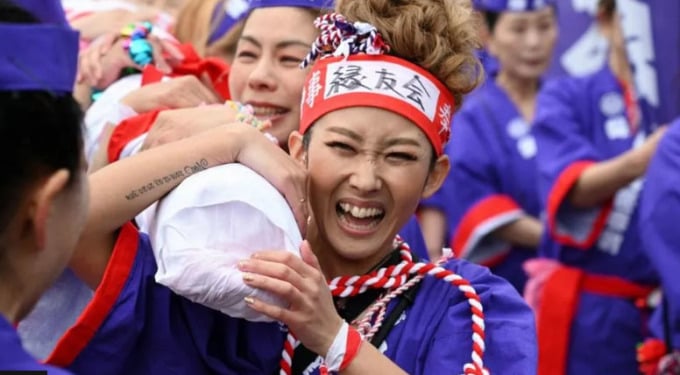 The first women appeared at the Hadaka Matsuri festival this year. Photo: Reuters