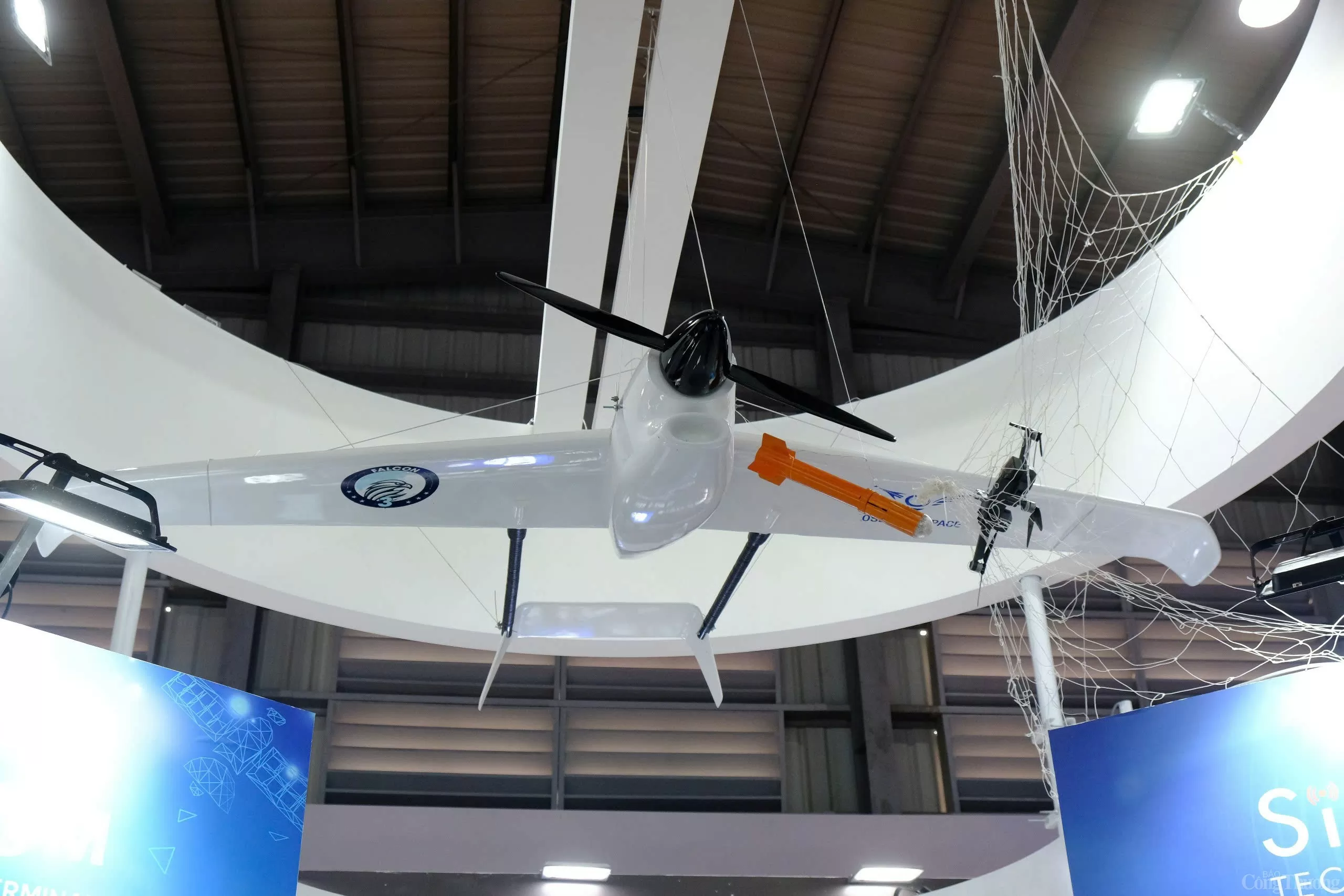 Triển lãm Quốc phòng 2024: 'Lá chắn rồng' chống UAV của OSB Hightech có gì đặc biệt?