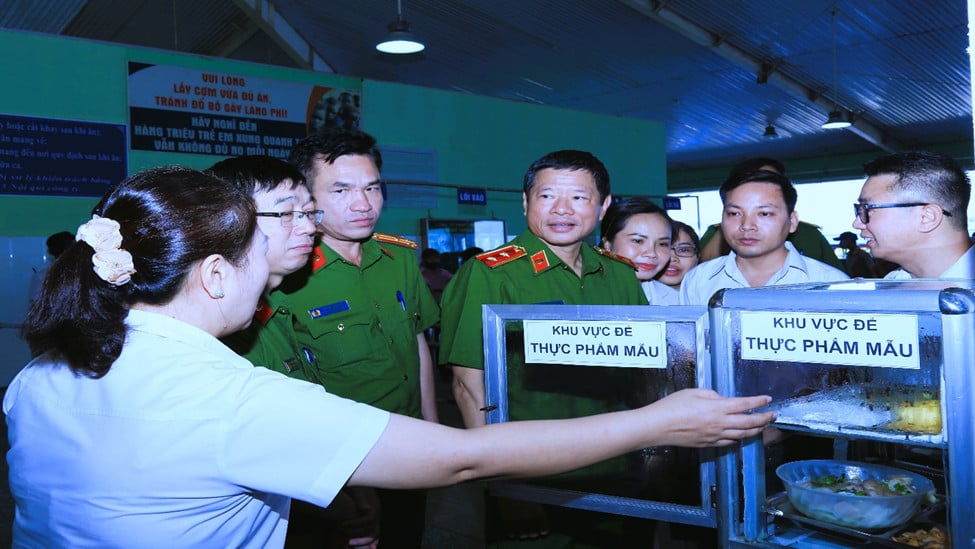 Événement - Le département de police environnementale inspecte les travaux dans la province de Dong Nai (Photo 6).