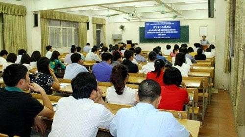 Hà Nội: Thưởng Tết giảng viên đại học