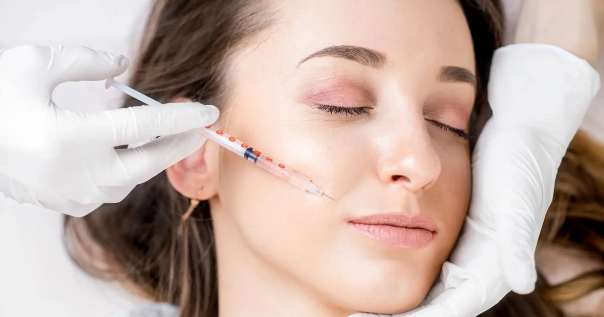 Chi tiền tiêm botox trẻ hóa, Gen Z vô tình biến mình thành... người già