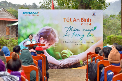 tet an binh 2024 abbank gay quy tai tro 50000 cay go cho nguoi dan quang binh hinh 7