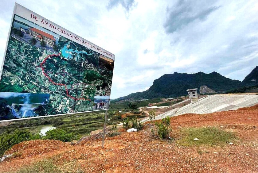 គម្រោងអាងស្តុកទឹក Canh Tang (Hoa Binh) ដើមទុនកើនឡើងជាង 1,000 ពាន់លាន។ (រូបថត៖ MC)