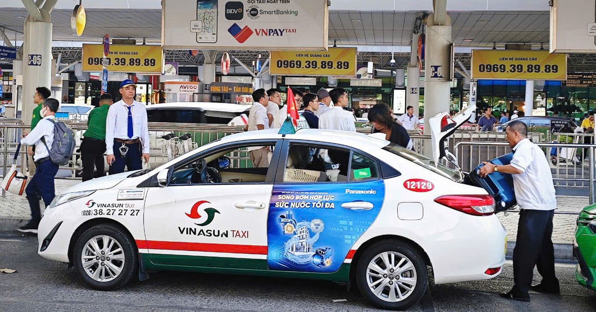 'Ông lớn' taxi truyền thống thay đồng hồ, thêm công nghệ... chốt giá