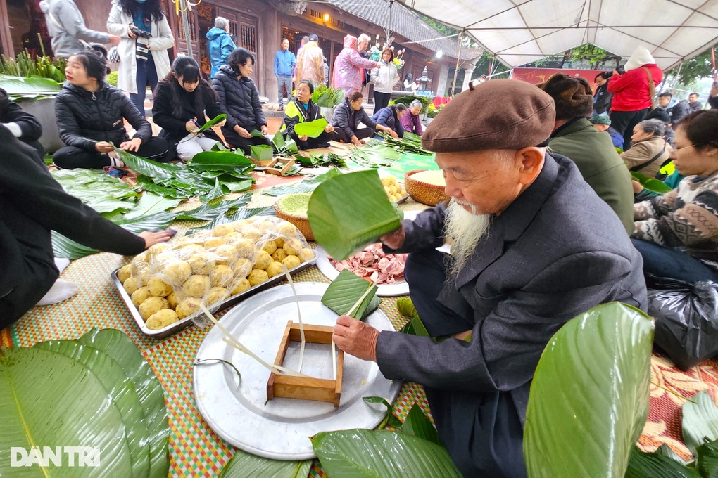 Khu du lịch gói 5.000 bánh chưng tặng lái đò, dân làng ăn Tết - 5