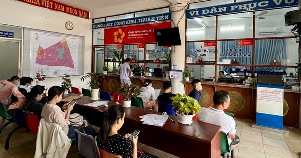 Ho Chi Minh City Party Committee issues directive on reorganizing administrative units at district and commune levels