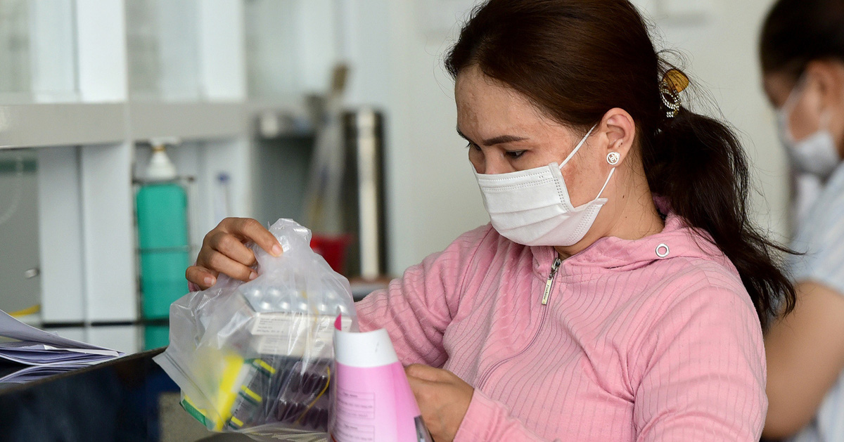 Patienten beschweren sich über Medikamenten- und Versorgungsmangel, Gesundheitsministerium gibt an, dass es den Berichten der Krankenhäuser kein Gehör schenkt