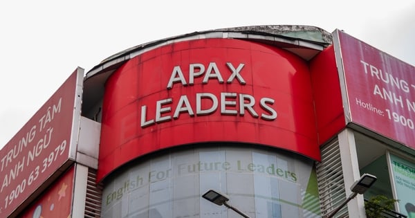 Apax Leaders は、保護者への授業料返金が継続的に遅れていることについて何と言っていますか?