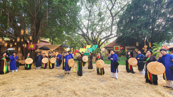 In addition to cuisine, the festival also includes many folk cultural activities. Photo: Saigontourist Group