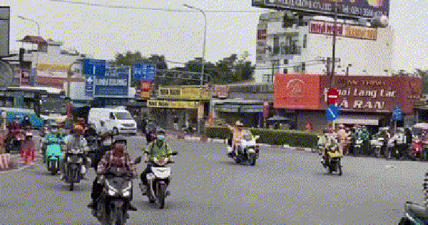 Clip de la Policía de Tráfico de Ciudad Ho Chi Minh despejando el camino para dar "vida" a tres hospitales importantes en Ciudad Ho Chi Minh