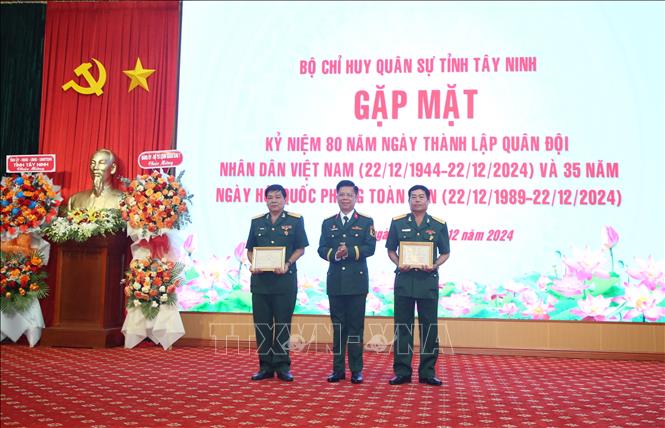 80th Anniversary of the Founding of the Vietnam People's Army: Building a Solid 'People's Hearts'