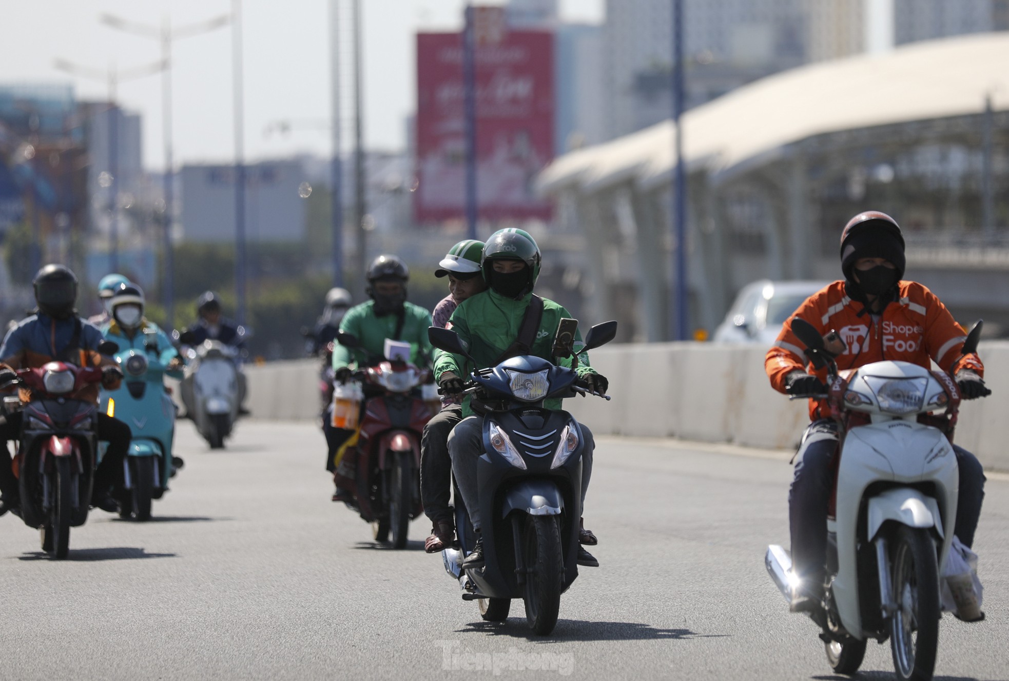 Los residentes de la ciudad de Ho Chi Minh sufren un calor de 40 grados (foto 4)