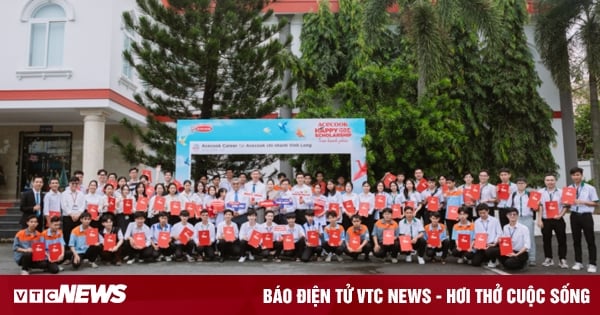 Acecook Vietnam a attribué 400 bourses totalisant 3,3 milliards de VND à des étudiants