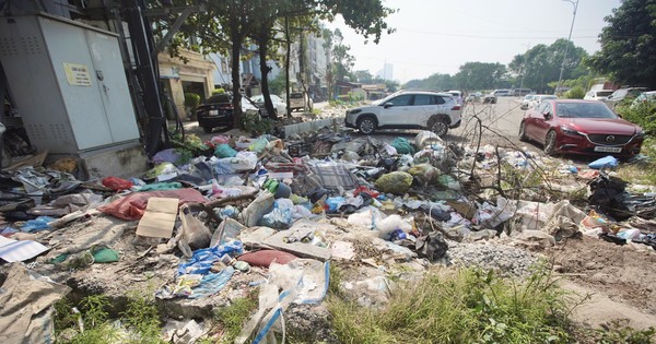 Müll umgibt 250 Milliarden VND teures Straßenbauprojekt in Hanoi