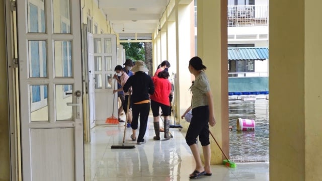 กรุงฮานอยยังมีโรงเรียนอีก 26 แห่งที่ไม่สามารถจัดการเรียนการสอนโดยตรงได้