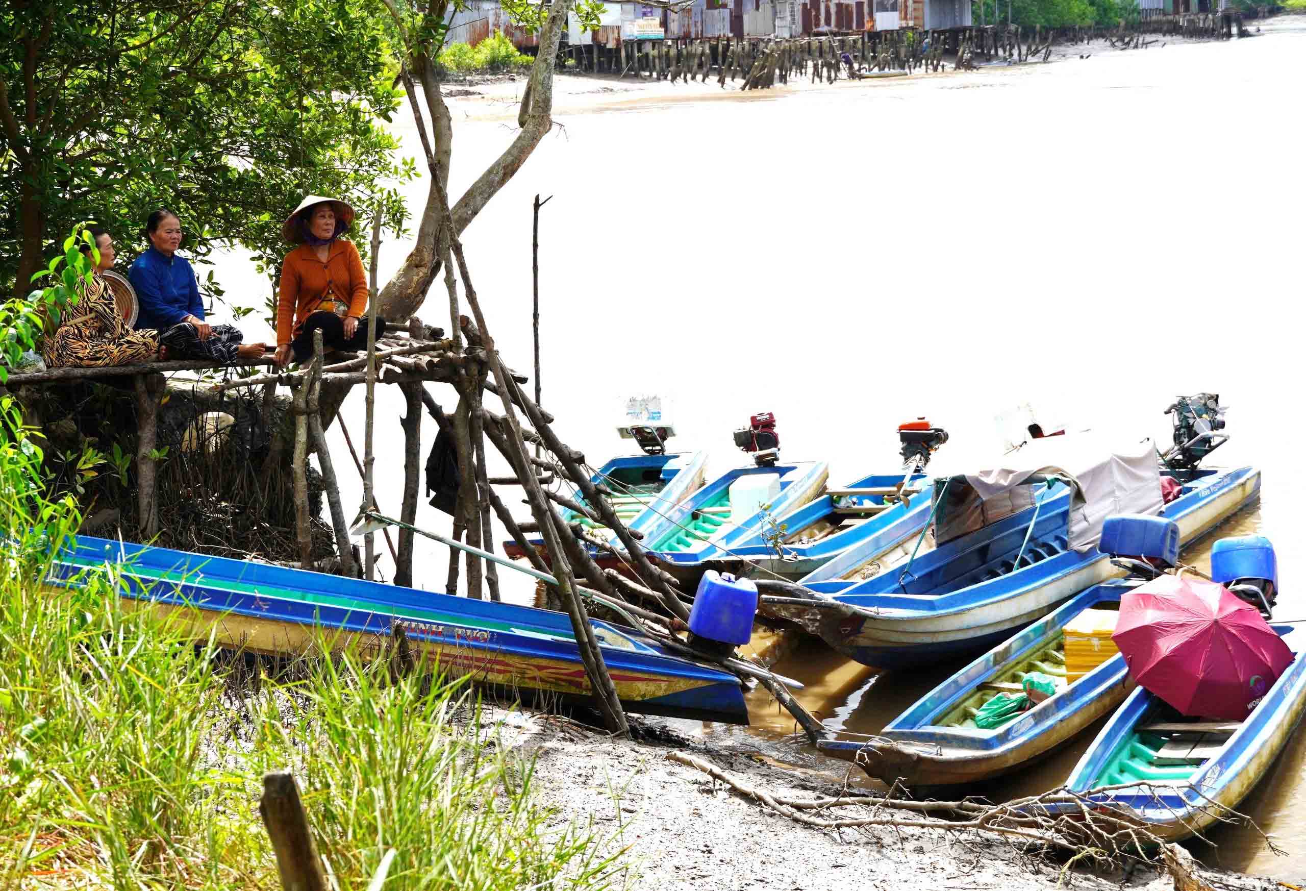 'Đi học' cùng con trên những chuyến đò- Ảnh 1.