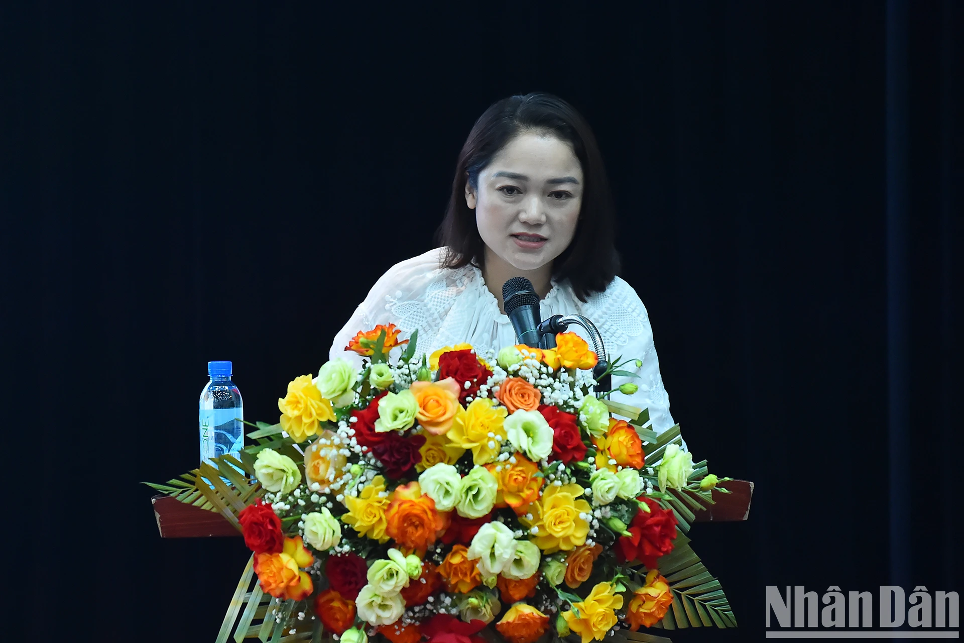 [사진] 하노이 가을 관광지 토론회에서 많은 심도 있는 의견이 있었습니다. 사진 5