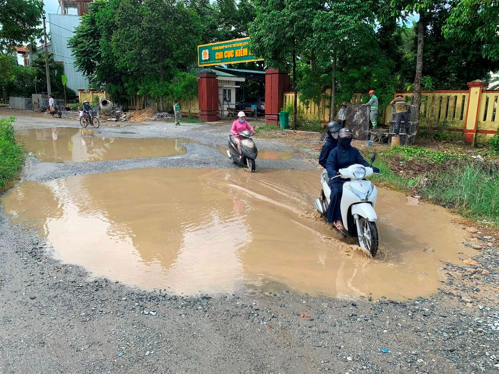 Series of "unfinished" projects in Quang Ngai