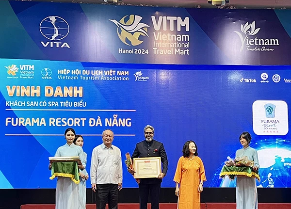 Quần thể du lịch quốc tế Furama – Ariyana Đà Nẵng được vinh danh “Khách sạn có Spa hàng đầu trong năm”. 