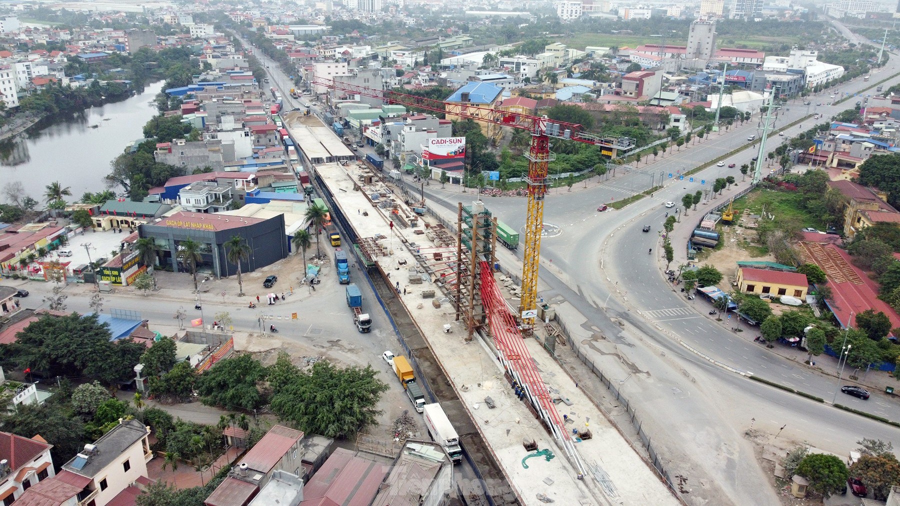 สะพานลอยมูลค่าเกือบ 7 แสนล้านดองเพื่อขจัดจุดดำจราจรติดขัดในไฮฟองกำลังจะสร้างเสร็จ ภาพที่ 10