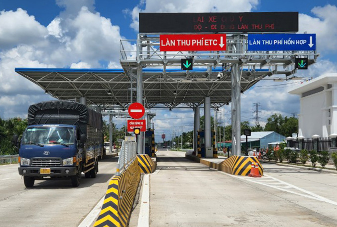 Estación de peaje de Cai Lay en la autopista Trung Luong - My Thuan. Foto: Phuong Linh