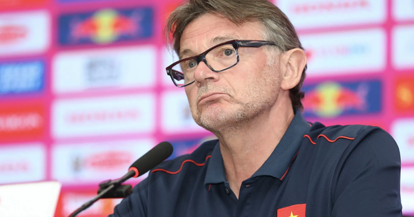 Coach Troussier unexpectedly "honored" by AFC at Asian tournament