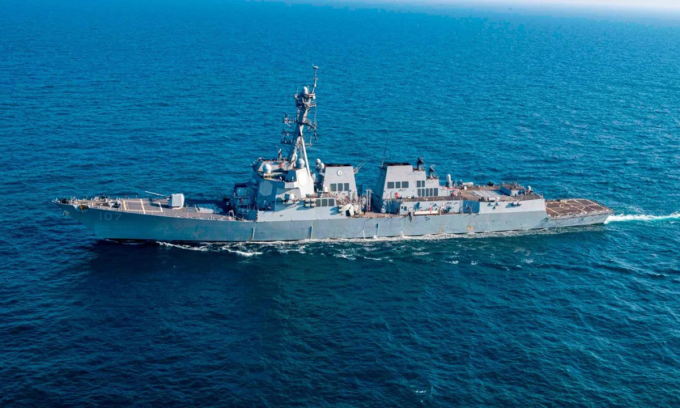 The US destroyer USS Gravely moves in the Arabian Gulf in December 2023. Photo: US Navy