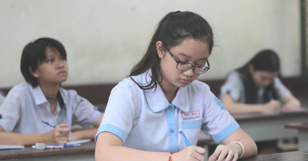 Exemples de questions d'examen pour l'examen d'entrée en 10e année en 2025 à Hai Phong, Ninh Binh, Phu Tho