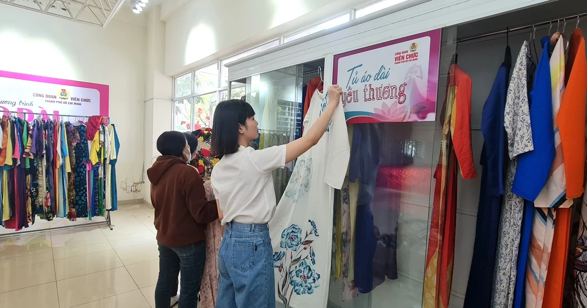 Lanzamiento del programa "Loving Ao Dai" para regalar a las trabajadoras