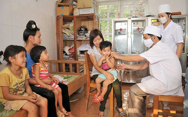 Onkel Schwerpunkt auf Krankheitsprävention, Gesundheitsförderung, Früherkennung von Krankheiten und Behinderungen; Stärkung des Managements Und Behandlung nicht übertragbarer Krankheiten, chronischer Krankheiten, Langzeitpflege in Einrichtungen der medizinischen Grundversorgung;  