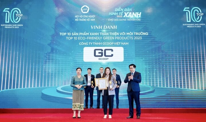 Gcoop Hydrogen Plus alkaline ionized water purifier was honored in the category 