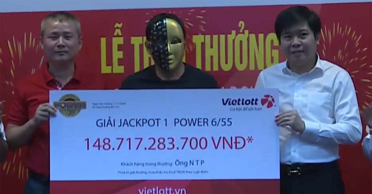 ชายในนครโฮจิมินห์ได้รับรางวัลแจ็กพอตจาก Vietlott เกือบ 149 พันล้านดอง