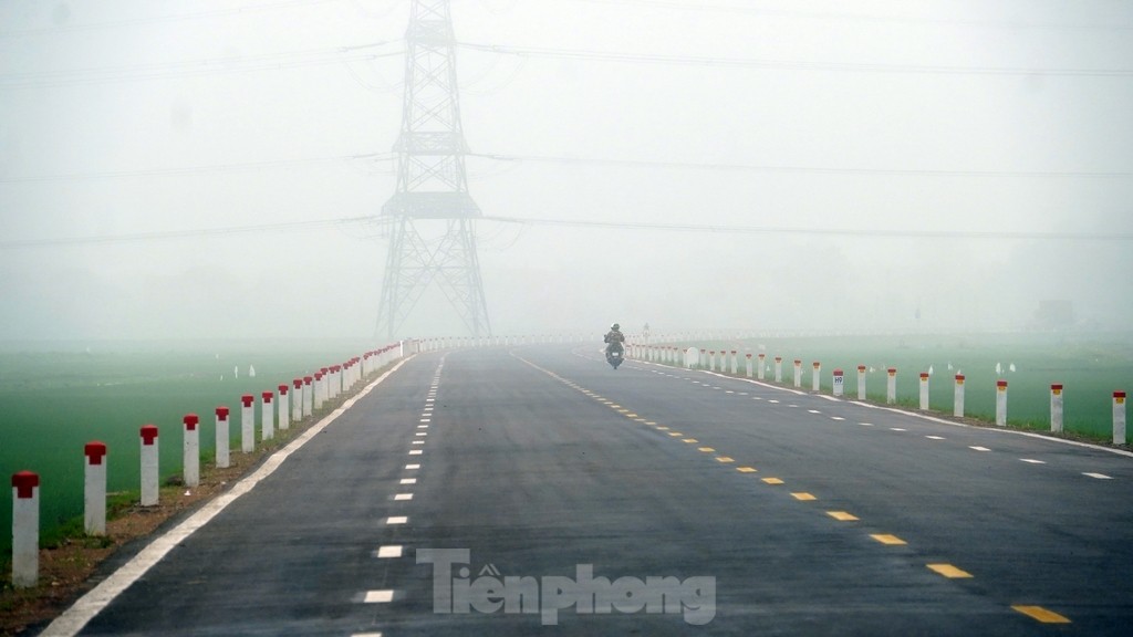 ハノイ首都圏とバクザンを結ぶ総工費約2000億ドンの路線が開通前に完成 写真7