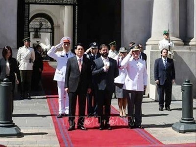 Ceremonia de bienvenida a la visita oficial del Presidente Luong Cuong a la República de Chile